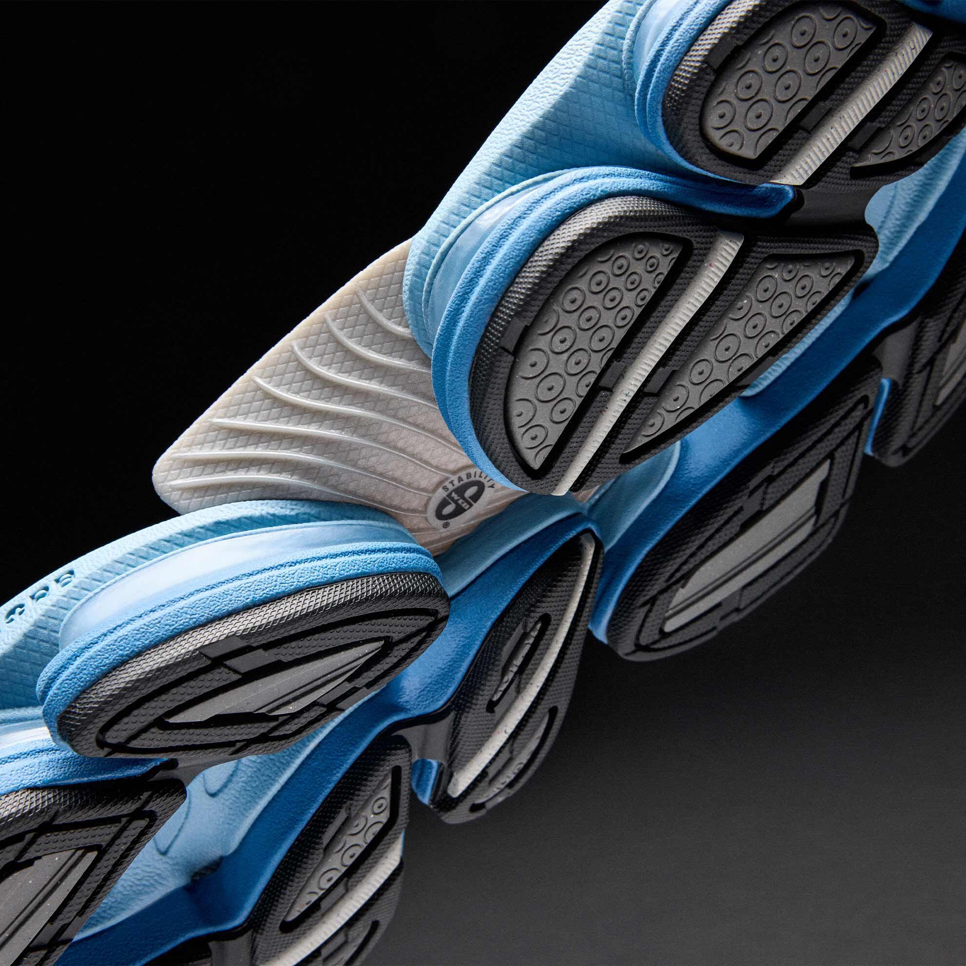 2010 - New Balance